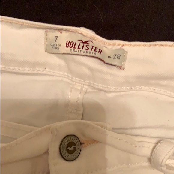 white hollister shorts - Picture 2 of 2